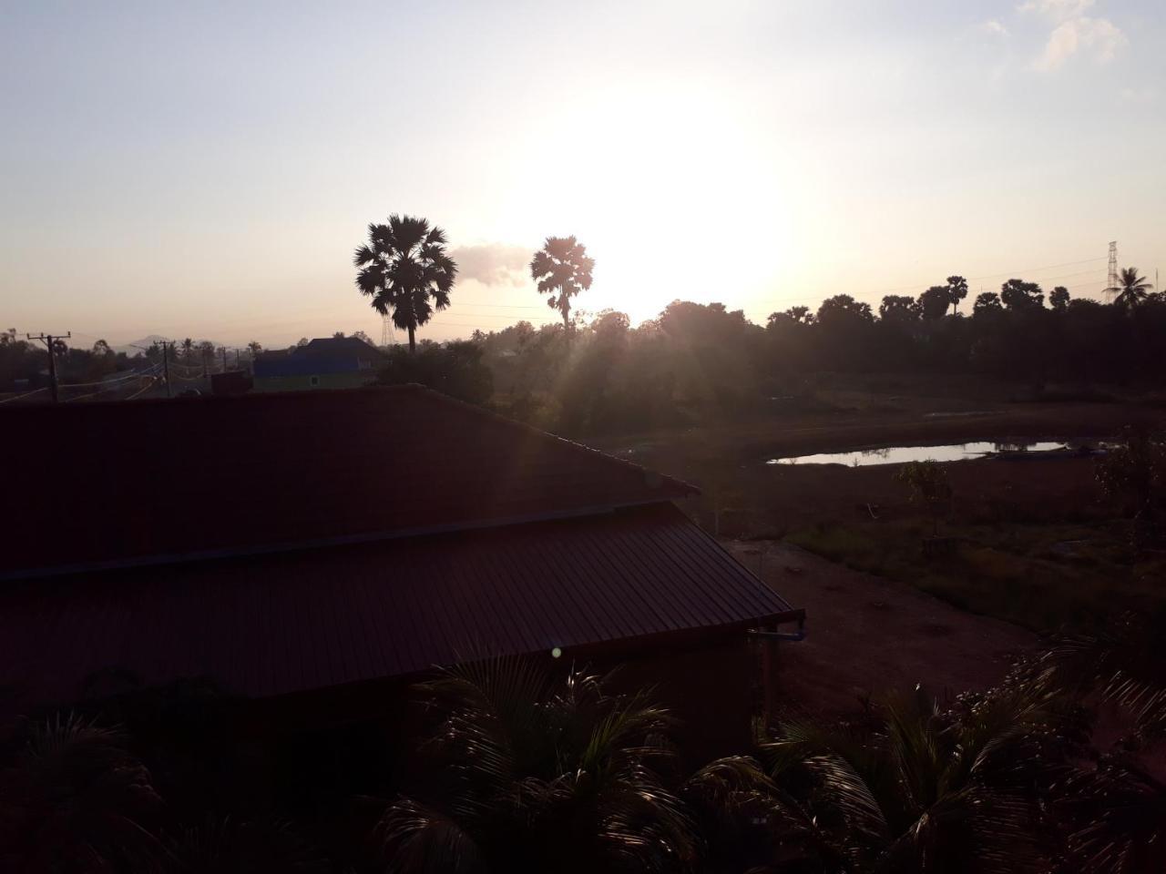 Sunshine Hotel Kampot Luaran gambar