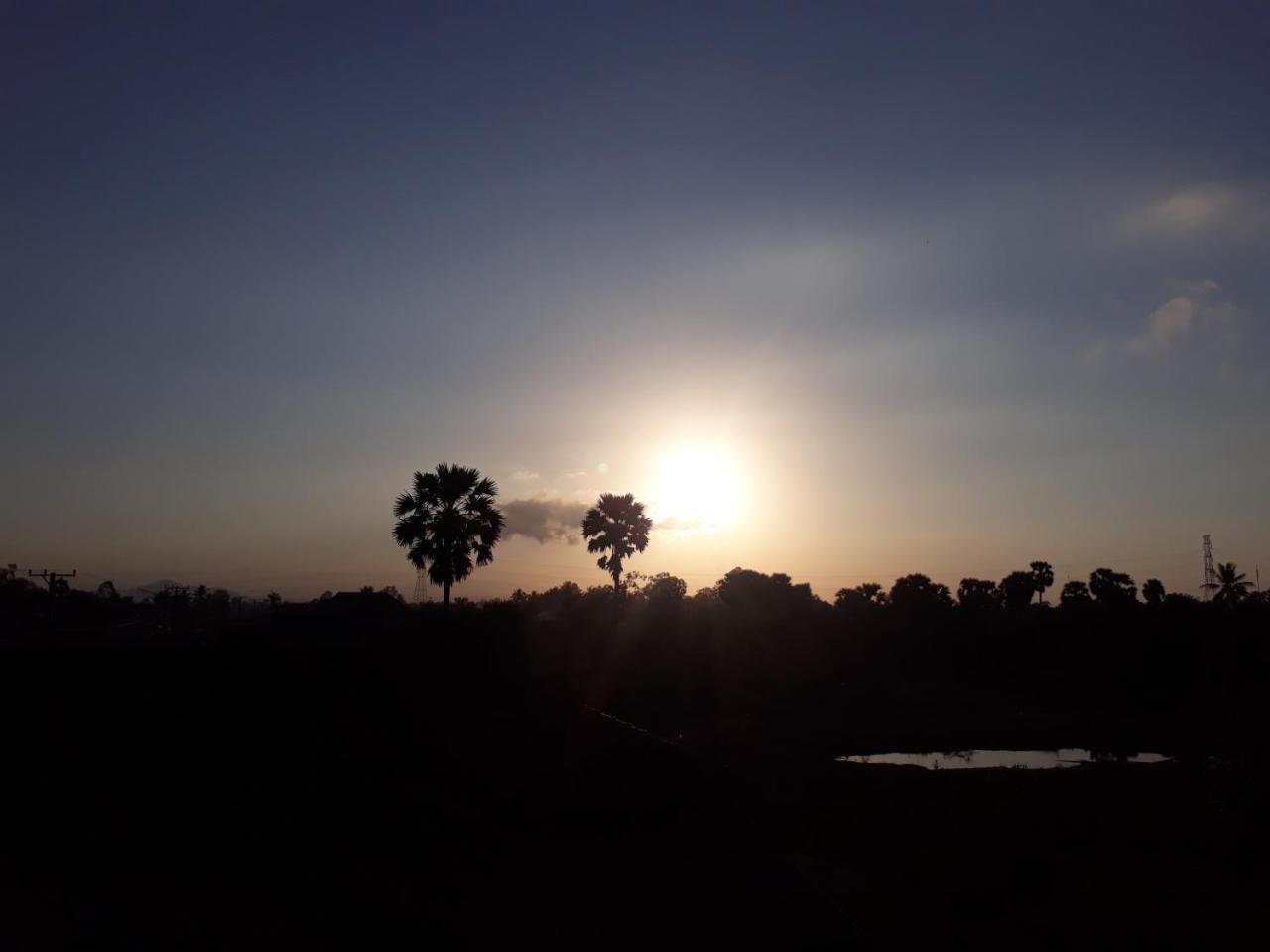 Sunshine Hotel Kampot Luaran gambar